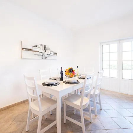 Villa In Carvoeiro Near Sea Beach 别墅 *